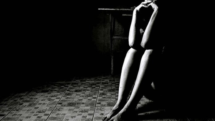 एक महिला को बिहार में नंगा करके रोड पे घुमाया| रोको इस नहीं तो कहीं अगली बरी आपकी नहीं?